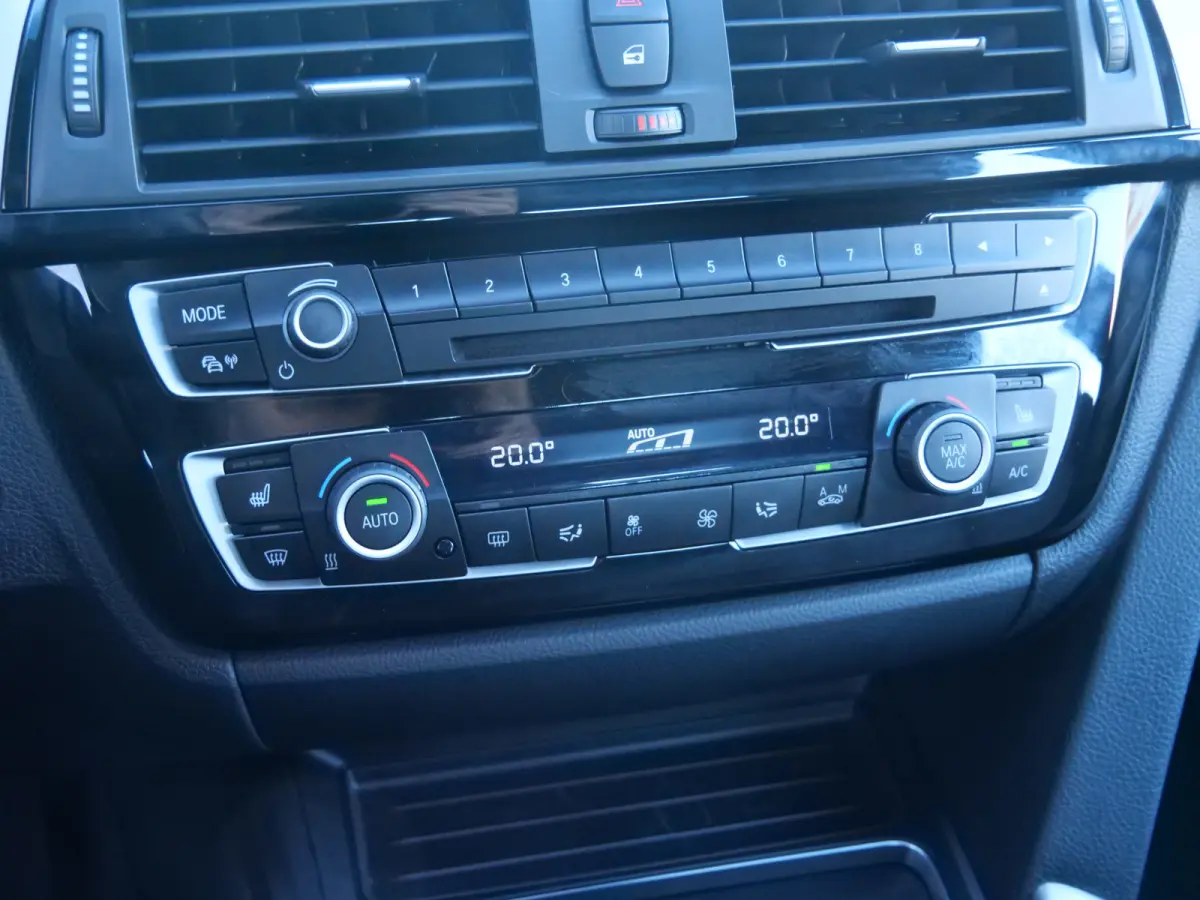 420i High Executive Edition 184 Pk Automaat Navi / M-Sport / Camera / Leer