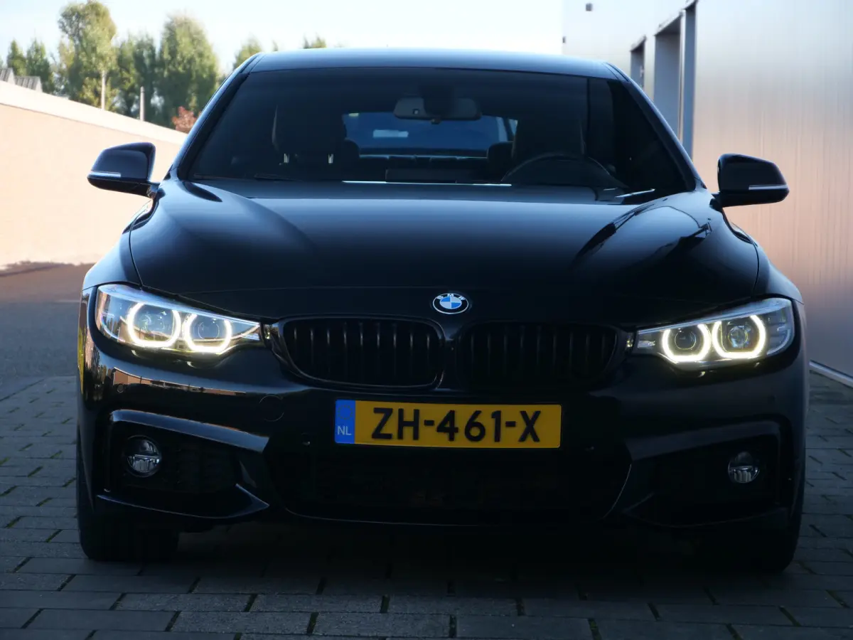 420i High Executive Edition 184 Pk Automaat Navi / M-Sport / Camera / Leer