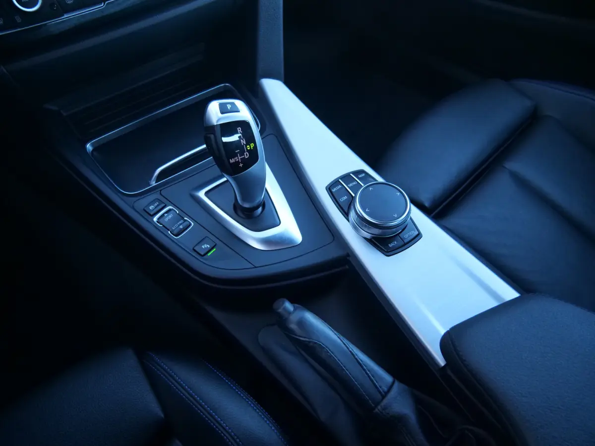 420i High Executive Edition 184 Pk Automaat Navi / M-Sport / Camera / Leer