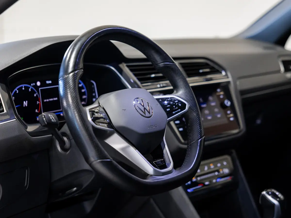 1.5 TSI R-Line Business+ 7p. / 150pk / Trekhaak / Panorama dak / Achteruitrij camera /