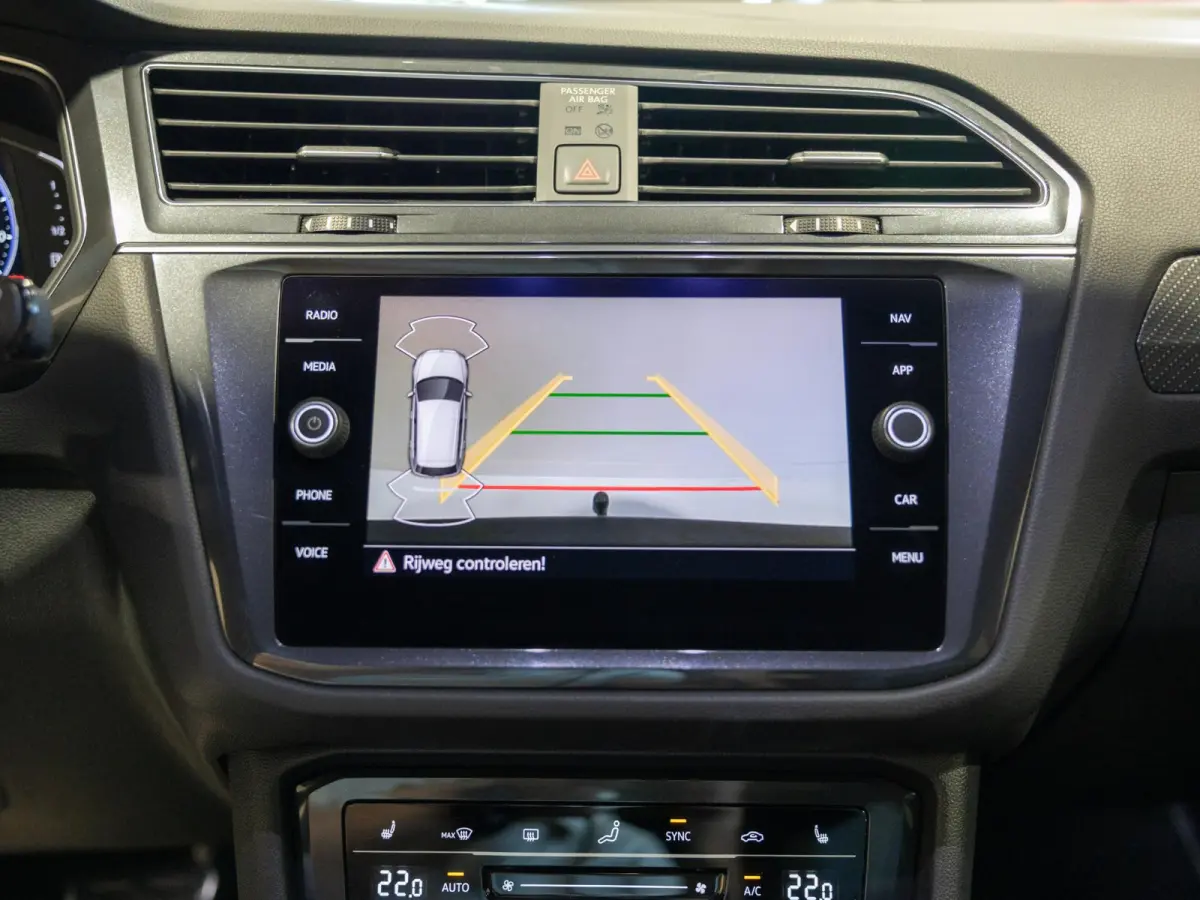 1.5 TSI R-Line Business+ 7p. / 150pk / Trekhaak / Panorama dak / Achteruitrij camera /