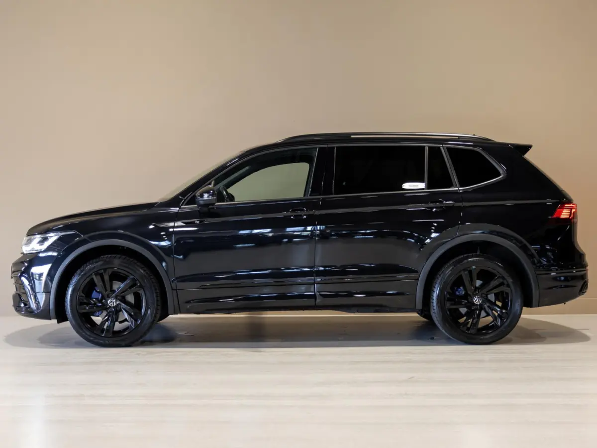 1.5 TSI R-Line Business+ 7p. / 150pk / Trekhaak / Panorama dak / Achteruitrij camera /