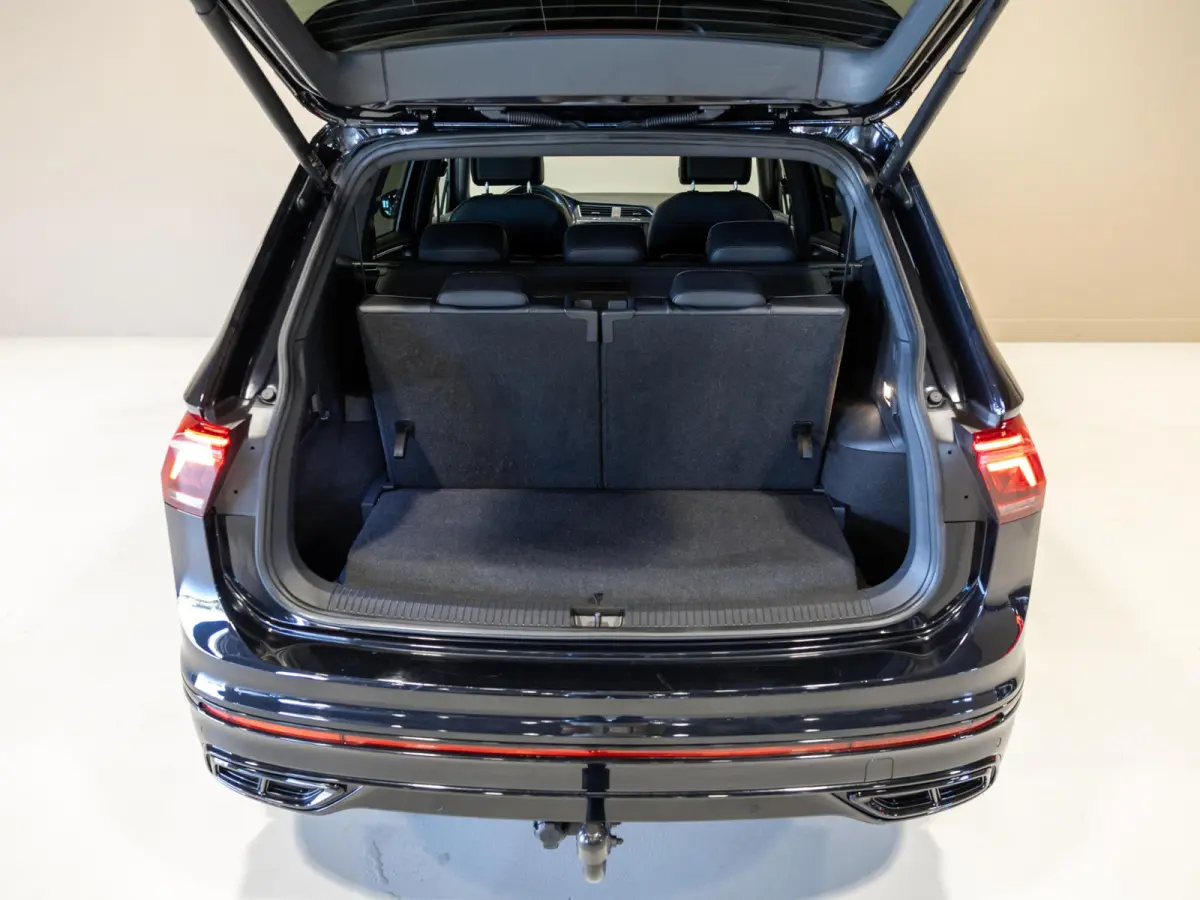1.5 TSI R-Line Business+ 7p. / 150pk / Trekhaak / Panorama dak / Achteruitrij camera /