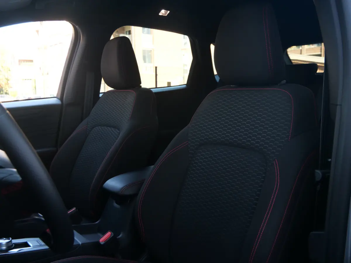 2.5 MHEV ST-Line 151 Pk Automaat Navigatie / DAB / Camera / Apple Carplay / Winterpakket