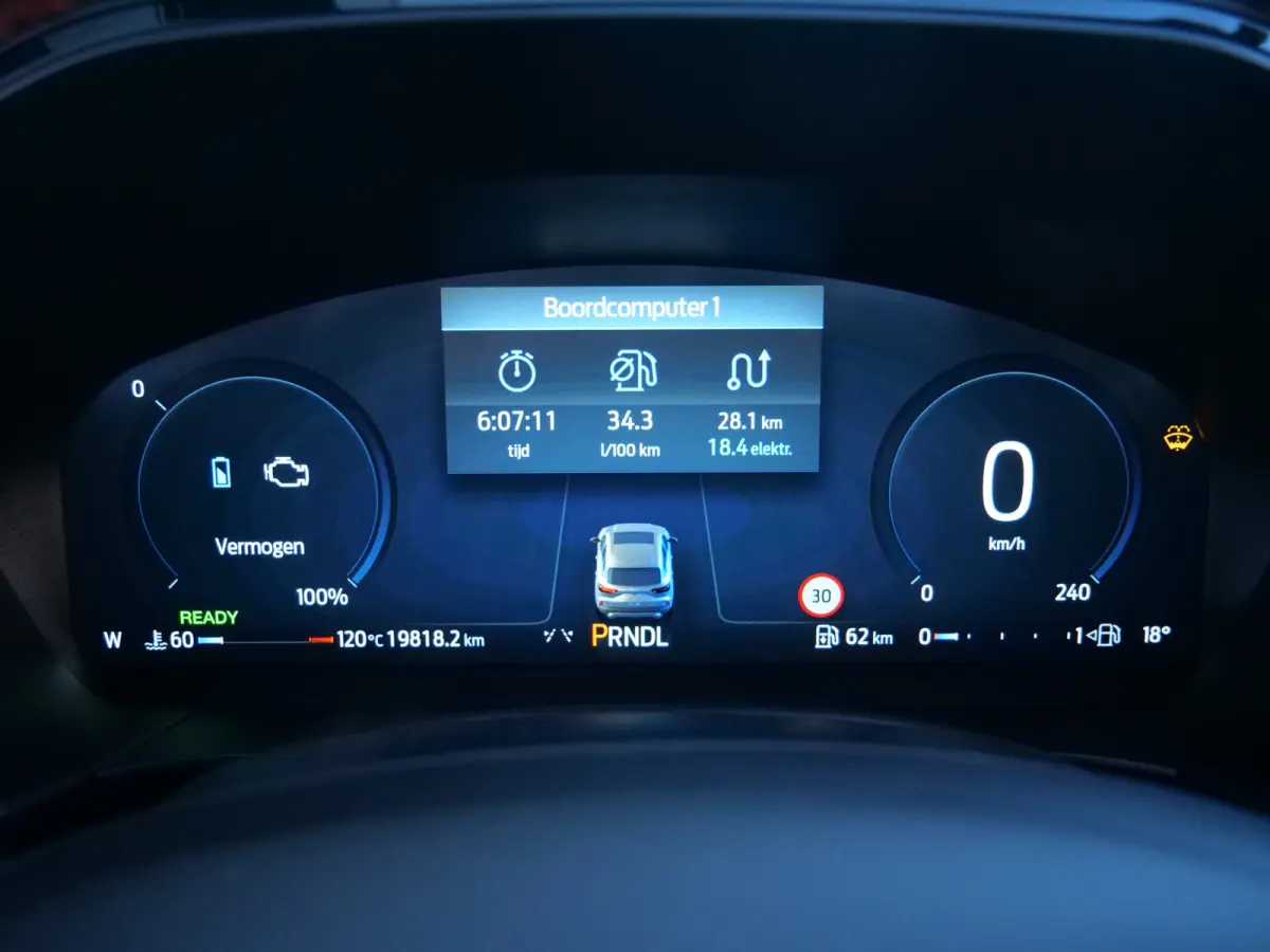 2.5 MHEV ST-Line 151 Pk Automaat Navigatie / DAB / Camera / Apple Carplay / Winterpakket