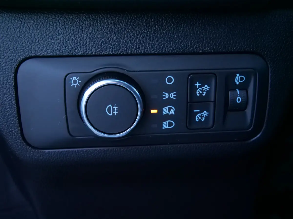 2.5 MHEV ST-Line 151 Pk Automaat Navigatie / DAB / Camera / Apple Carplay / Winterpakket
