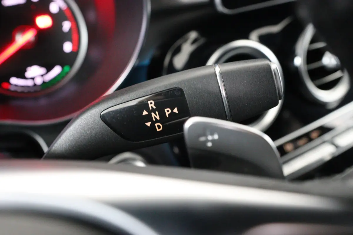 350e Business | 1e Eigenaar! | Dealer Onderhouden! | AMG Styling | Leder/Alcantara | Stoelverwarming | Clima | Navi | Camera | Keyless | Blis | Parkeersensoren | Lichtmetalen Velgen