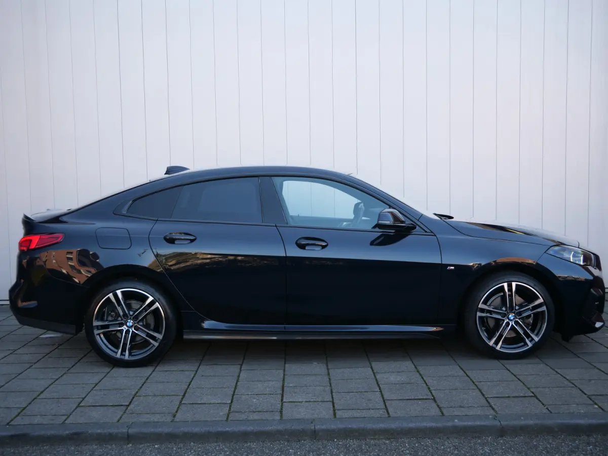 218i M Sport Edition 136 Pk Automaat Navigatie / DAB / Apple Carplay / DAB