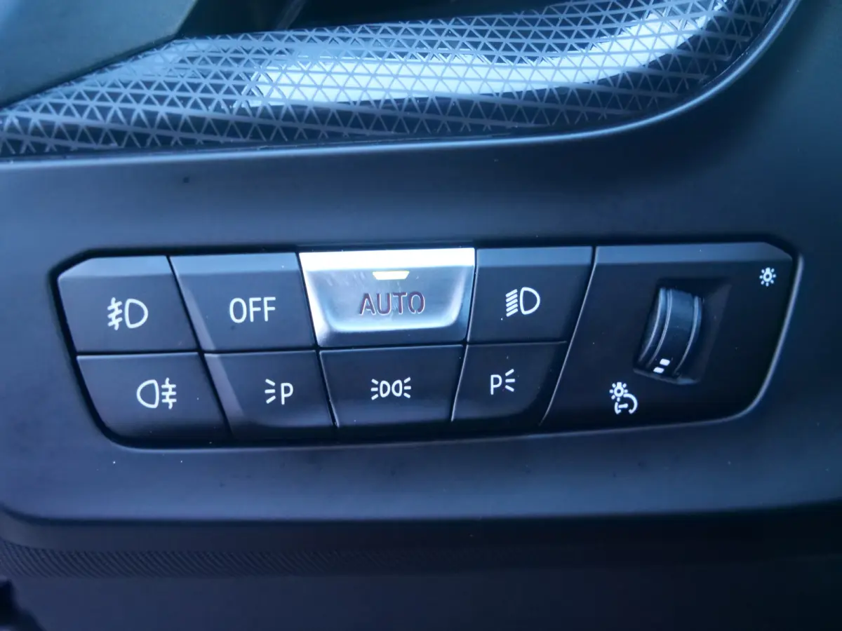 218i M Sport Edition 136 Pk Automaat Navigatie / DAB / Apple Carplay / DAB