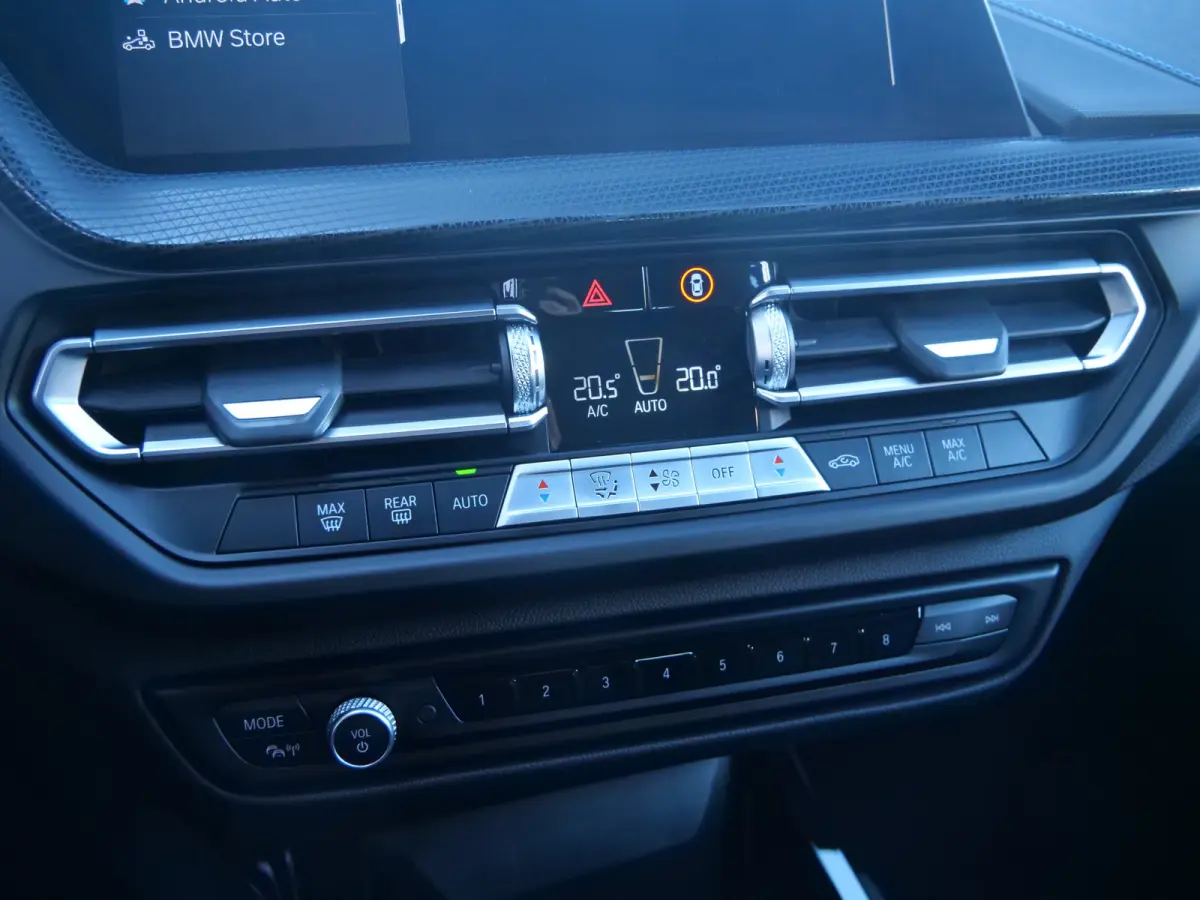218i M Sport Edition 136 Pk Automaat Navigatie / DAB / Apple Carplay / DAB