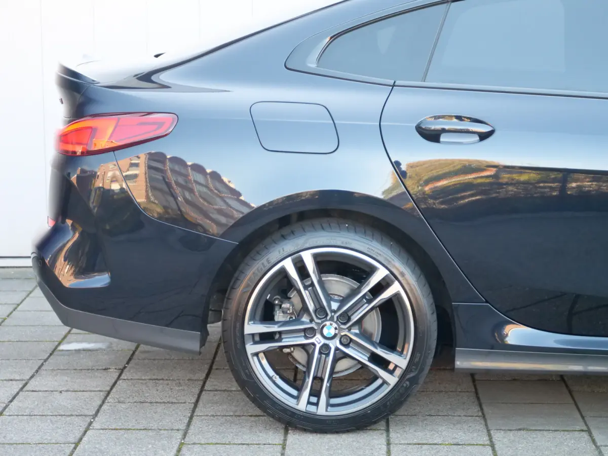 218i M Sport Edition 136 Pk Automaat Navigatie / DAB / Apple Carplay / DAB