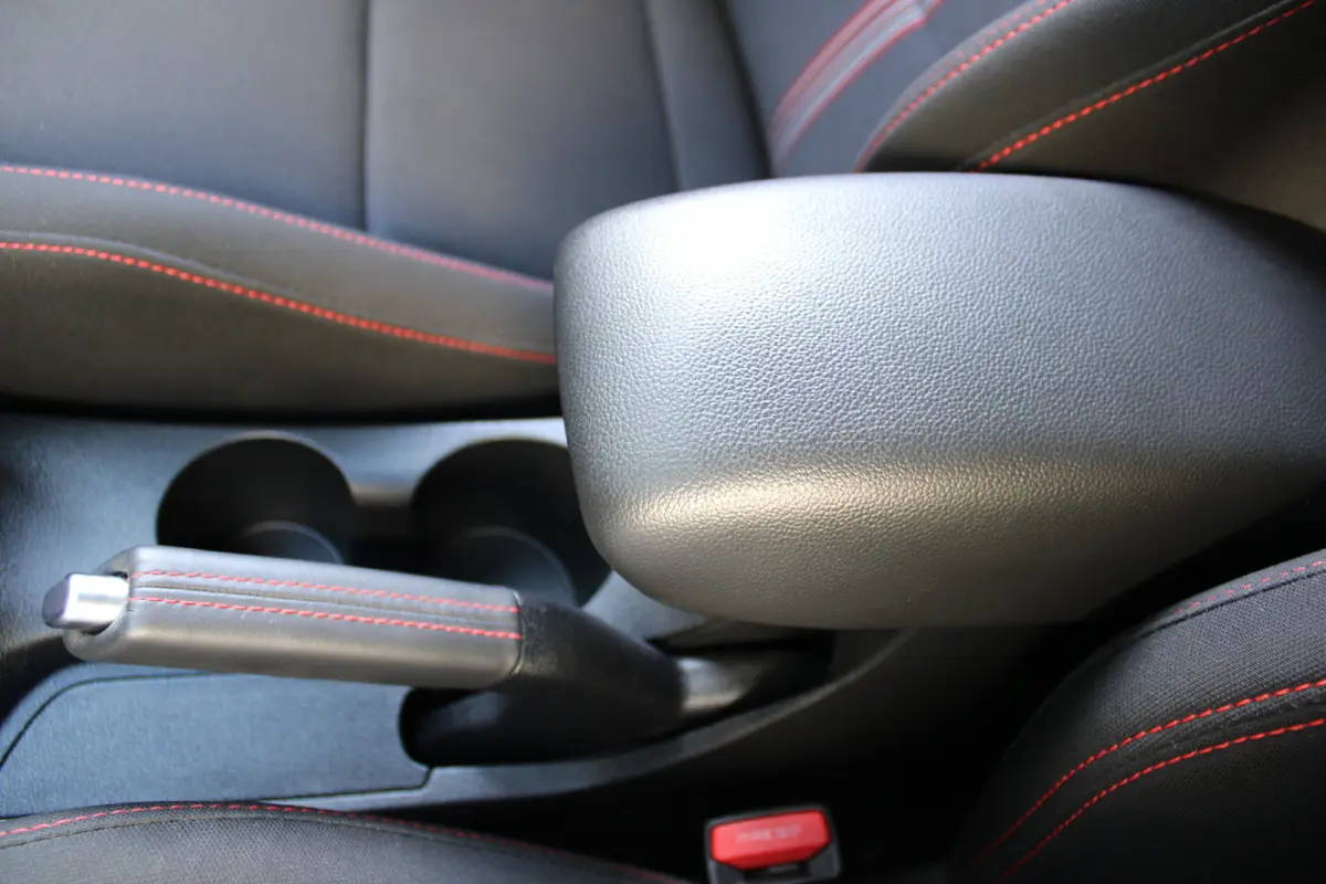 1.0 T-GDI 100pk N-Line | Camera | Carplay | Premium audio | Cruise controle | Navigatie | Lucid Lime | 17'' velgen | Dodehoek detectie | Parkeersensoren