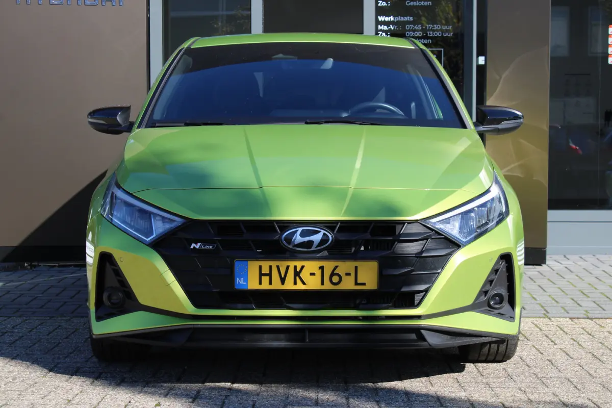 1.0 T-GDI 100pk N-Line | Camera | Carplay | Premium audio | Cruise controle | Navigatie | Lucid Lime | 17'' velgen | Dodehoek detectie | Parkeersensoren