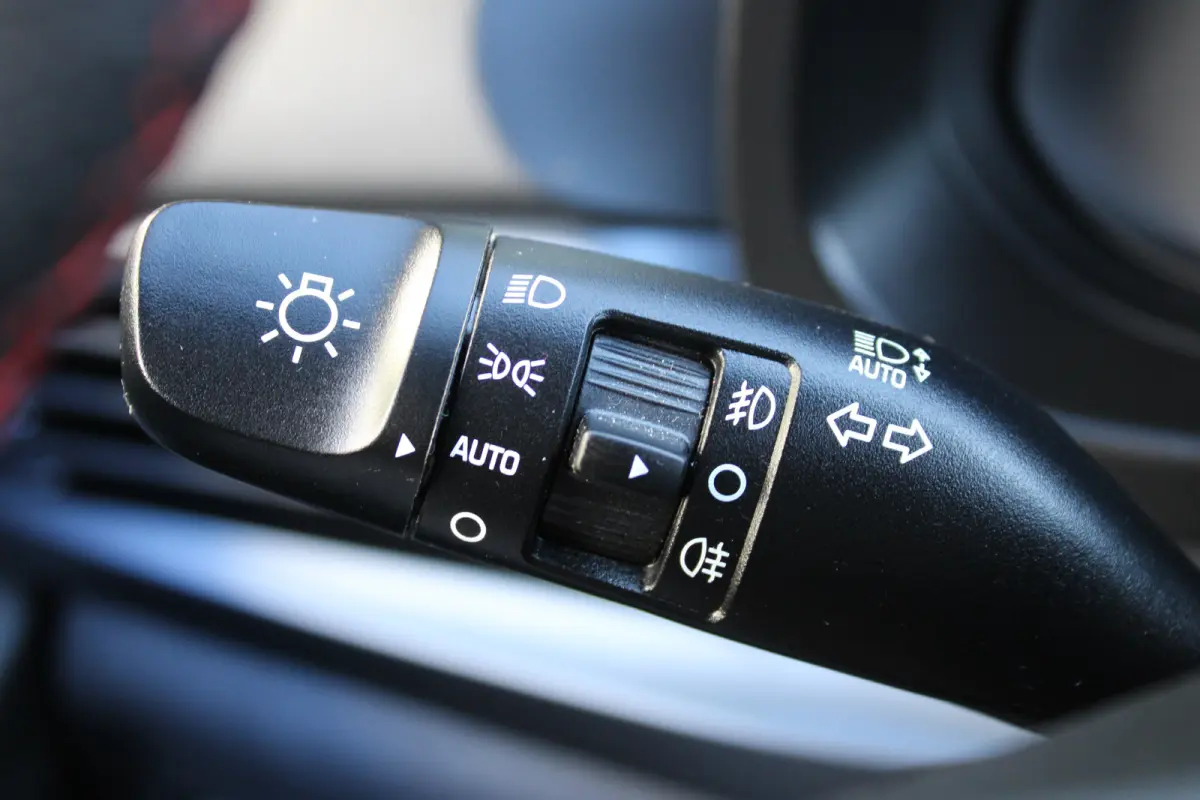 1.0 T-GDI 100pk N-Line | Camera | Carplay | Premium audio | Cruise controle | Navigatie | Lucid Lime | 17'' velgen | Dodehoek detectie | Parkeersensoren