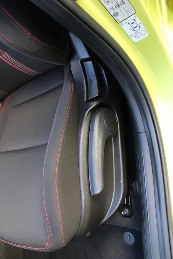 1.0 T-GDI 100pk N-Line | Camera | Carplay | Premium audio | Cruise controle | Navigatie | Lucid Lime | 17'' velgen | Dodehoek detectie | Parkeersensoren