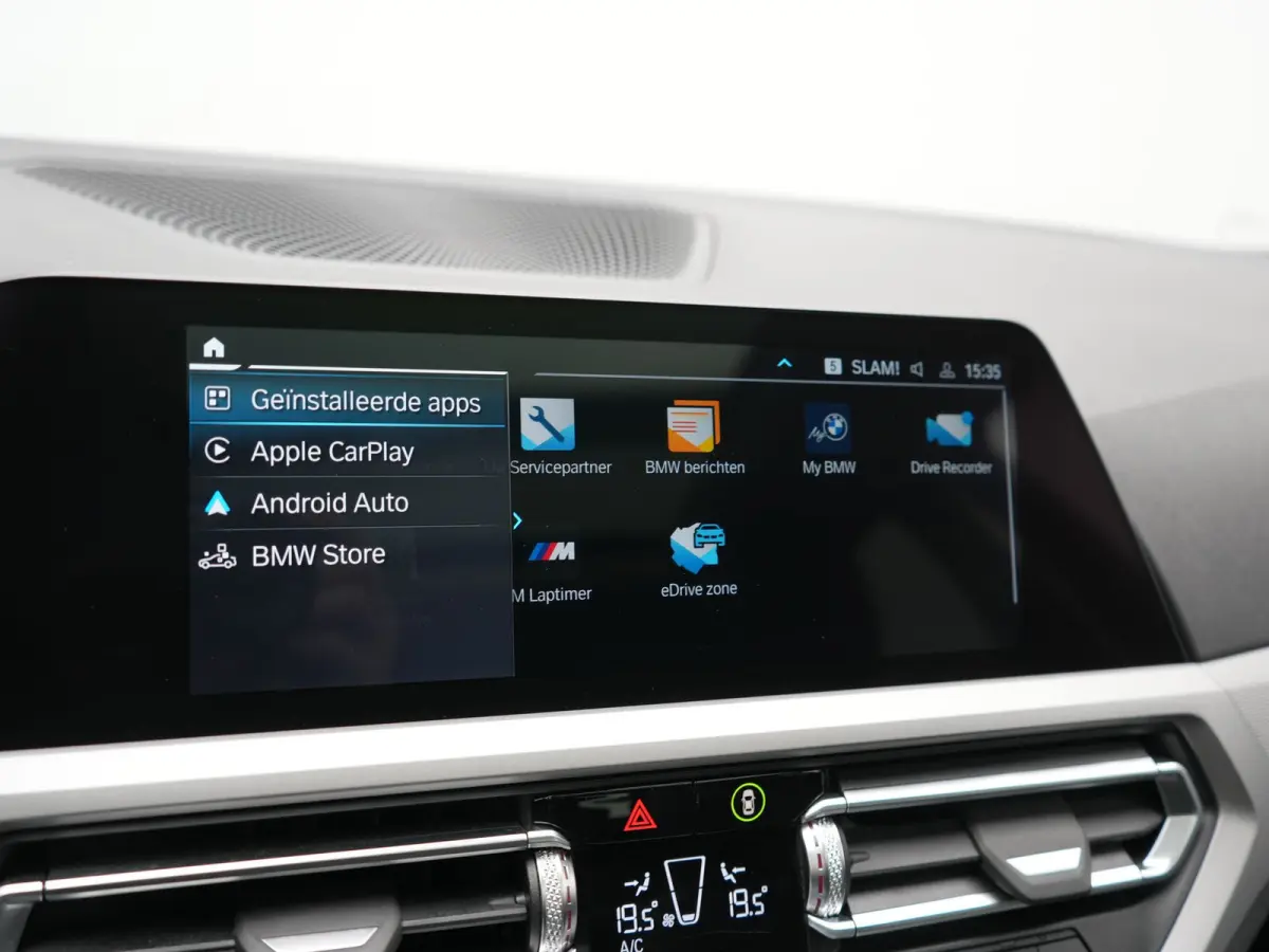 330e Sportline PHEV 293pk Dealer O.H. | SOH 90,9% | Panodak | Adaptive Cruise | Head Up | 360 Camera | Lederen Sportstoelen & Stuur Verwarmd | Keyless | BLIS | Apple Carplay | Navigatie | DA