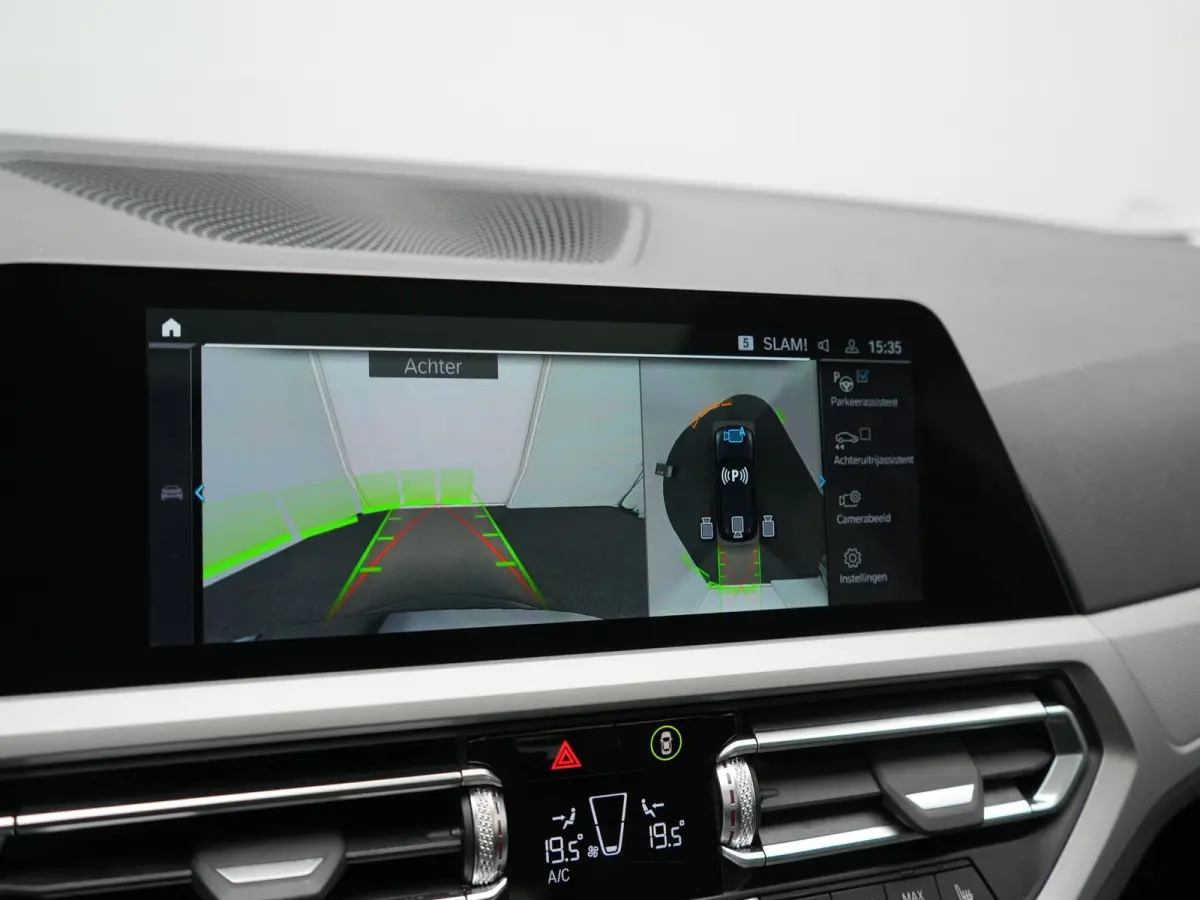 330e Sportline PHEV 293pk Dealer O.H. | SOH 90,9% | Panodak | Adaptive Cruise | Head Up | 360 Camera | Lederen Sportstoelen & Stuur Verwarmd | Keyless | BLIS | Apple Carplay | Navigatie | DA