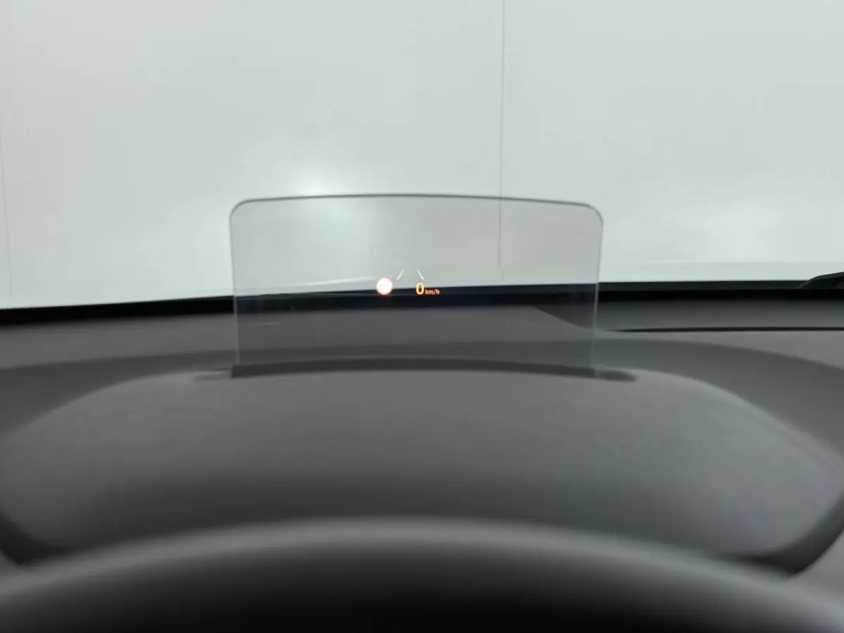 Premium 64kWh | 1ste eigenaar | ACCU 99% | Trekhaak | LEER | Camera | LED lampen | AUTOMAAT