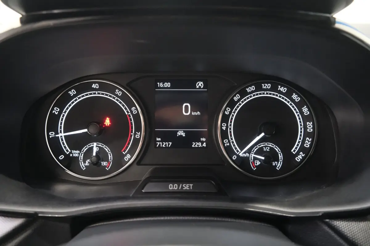 1.0 TSI Ambition - N.A.P. Airco, Cruise, PDC.