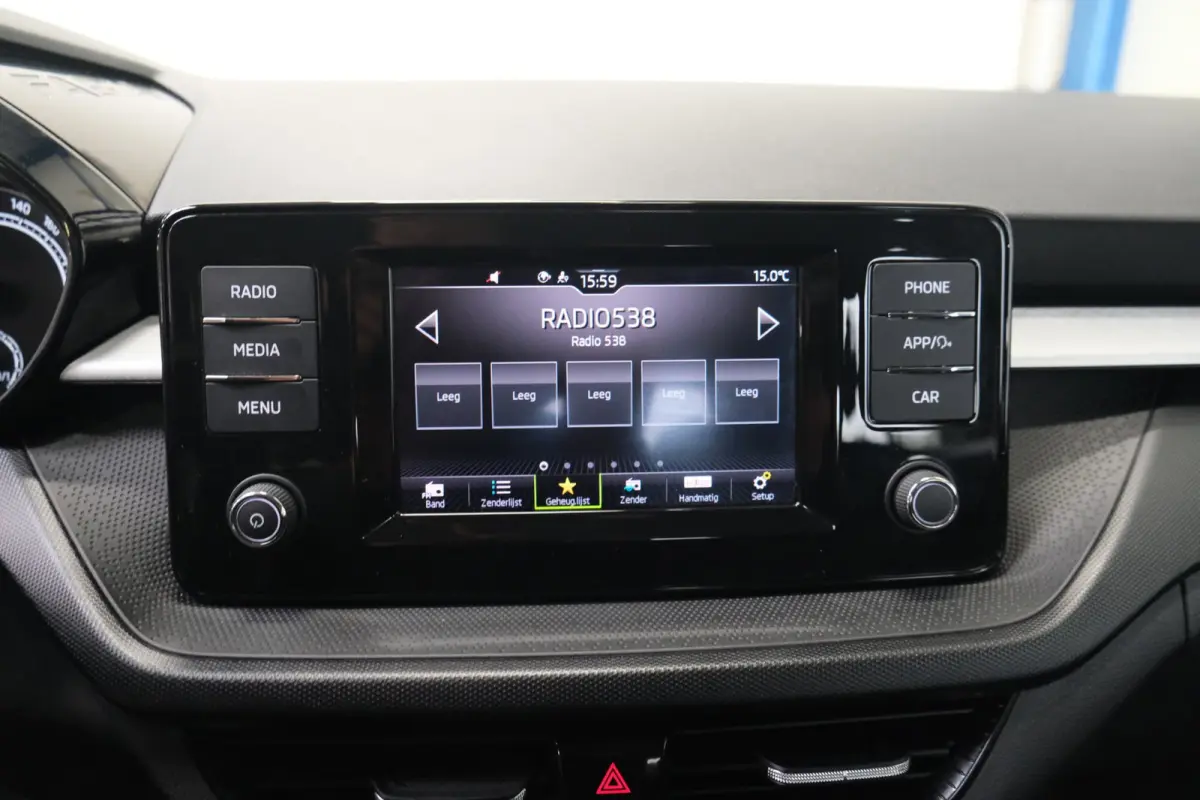 1.0 TSI Ambition - N.A.P. Airco, Cruise, PDC.