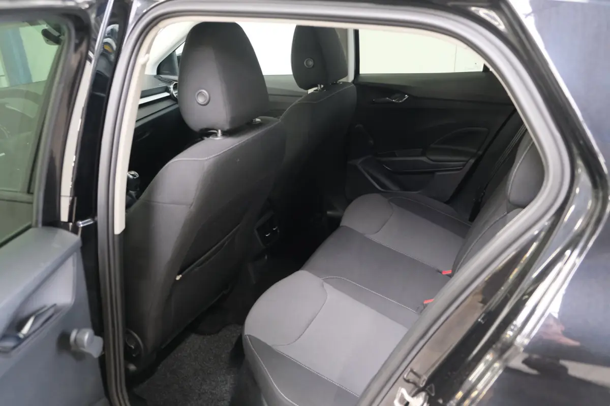 1.0 TSI Ambition - N.A.P. Airco, Cruise, PDC.