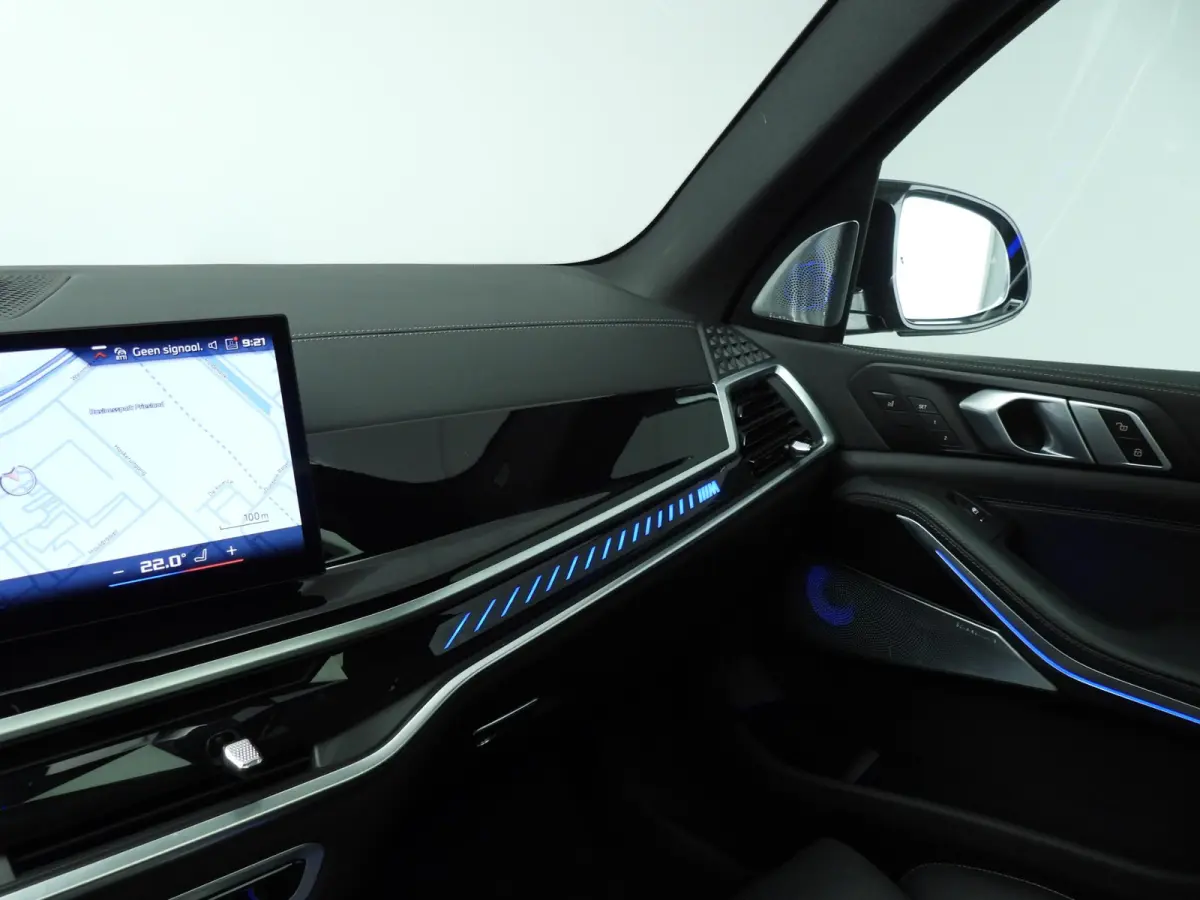 M60i xDrive | M-Sportpakket | LED | Leder | HUD | Panoramadak | Active steering | Comfortzetels | DAB | Bowers & Wilkins sound | Alu 22 inch