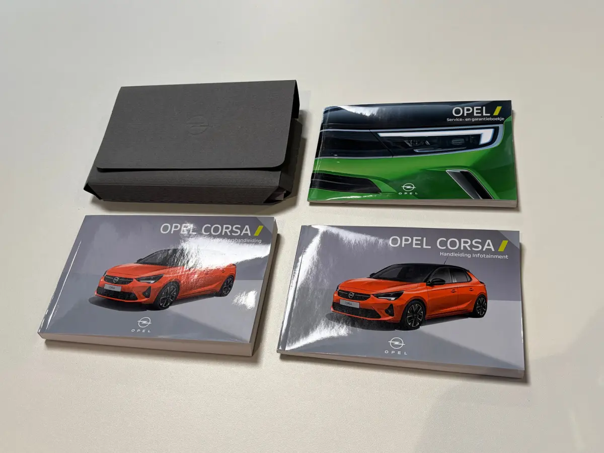 1.2 Edition | APPLE CARPLAY/ANDROID AUTO| PARKEERSENSOREN ACHTER| AIRCO| CRUISE CONTROL| DAB| 16" LM-VELGEN| DEALER ONDERHOUDEN|