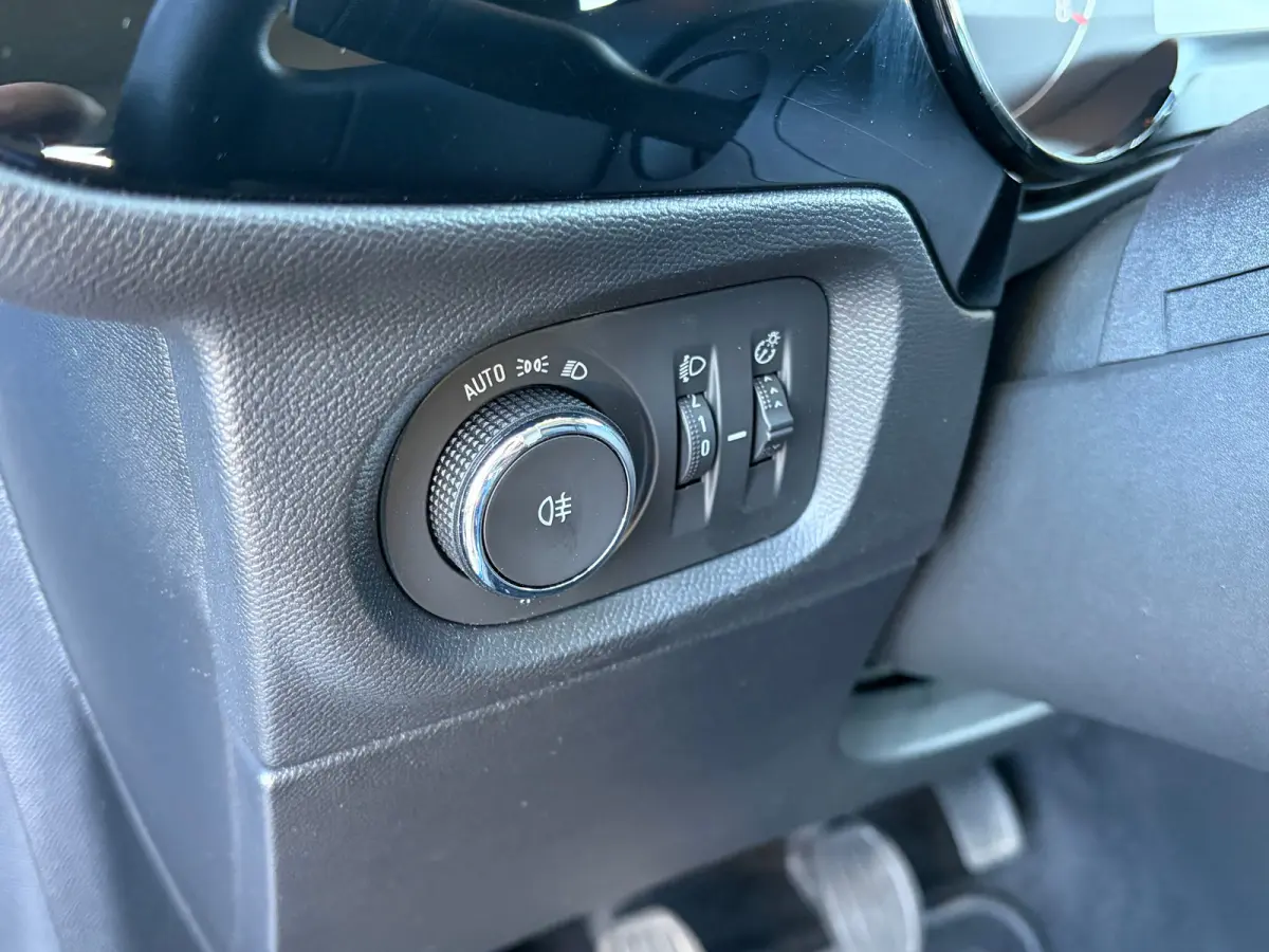 1.2 Edition | APPLE CARPLAY/ANDROID AUTO| PARKEERSENSOREN ACHTER| AIRCO| CRUISE CONTROL| DAB| 16" LM-VELGEN| DEALER ONDERHOUDEN|