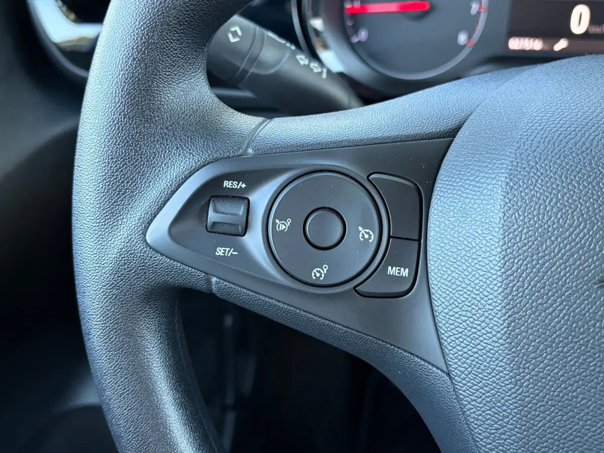 1.2 Edition | APPLE CARPLAY/ANDROID AUTO| PARKEERSENSOREN ACHTER| AIRCO| CRUISE CONTROL| DAB| 16" LM-VELGEN| DEALER ONDERHOUDEN|