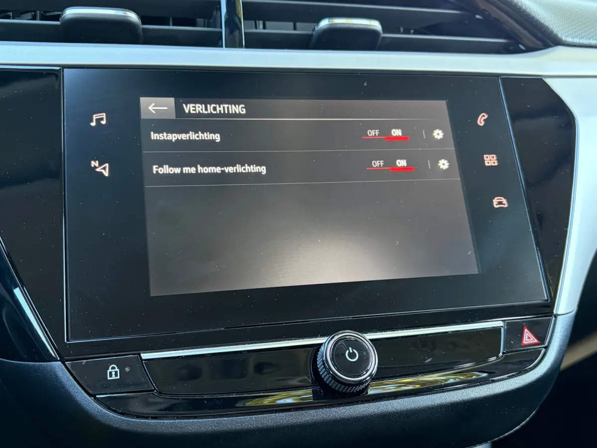 1.2 Edition | APPLE CARPLAY/ANDROID AUTO| PARKEERSENSOREN ACHTER| AIRCO| CRUISE CONTROL| DAB| 16" LM-VELGEN| DEALER ONDERHOUDEN|