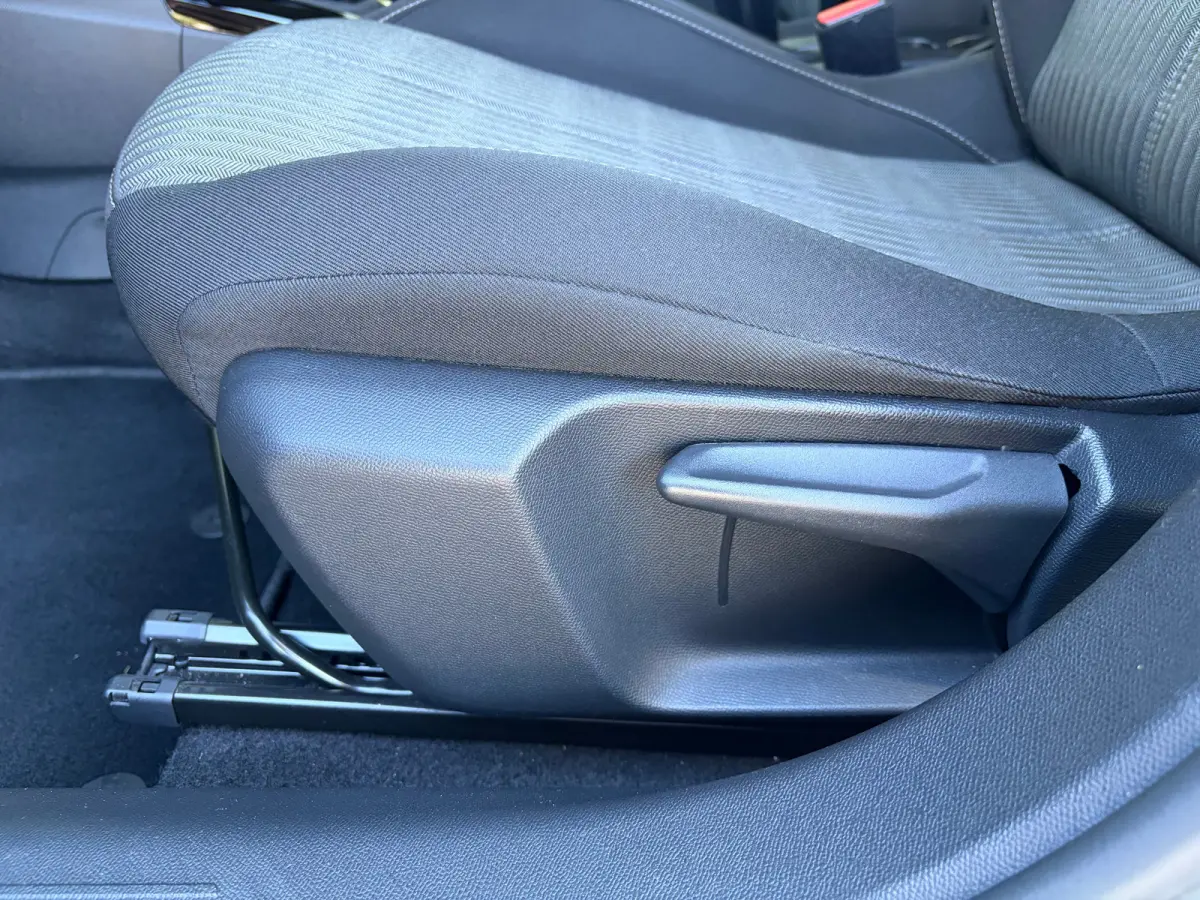 1.2 Edition | APPLE CARPLAY/ANDROID AUTO| PARKEERSENSOREN ACHTER| AIRCO| CRUISE CONTROL| DAB| 16" LM-VELGEN| DEALER ONDERHOUDEN|