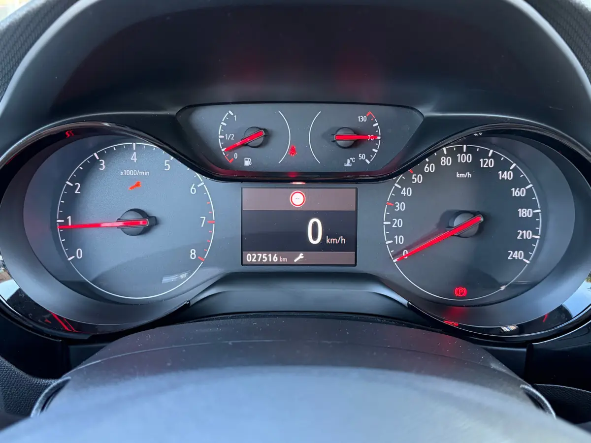1.2 Edition | APPLE CARPLAY/ANDROID AUTO| PARKEERSENSOREN ACHTER| AIRCO| CRUISE CONTROL| DAB| 16" LM-VELGEN| DEALER ONDERHOUDEN|
