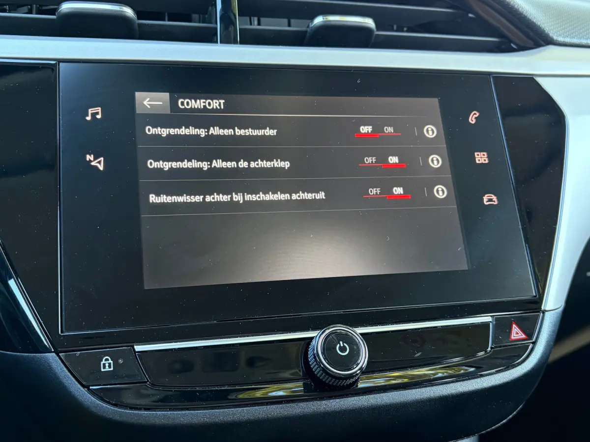 1.2 Edition | APPLE CARPLAY/ANDROID AUTO| PARKEERSENSOREN ACHTER| AIRCO| CRUISE CONTROL| DAB| 16" LM-VELGEN| DEALER ONDERHOUDEN|