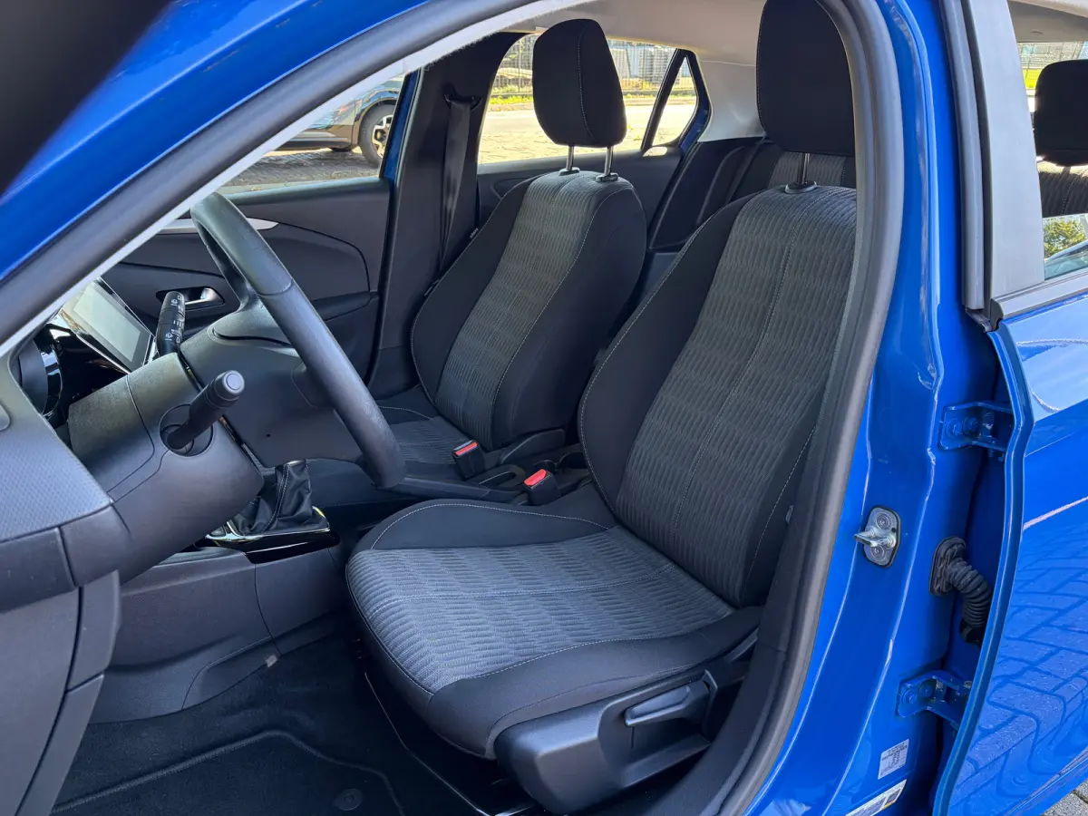 1.2 Edition | APPLE CARPLAY/ANDROID AUTO| PARKEERSENSOREN ACHTER| AIRCO| CRUISE CONTROL| DAB| 16" LM-VELGEN| DEALER ONDERHOUDEN|