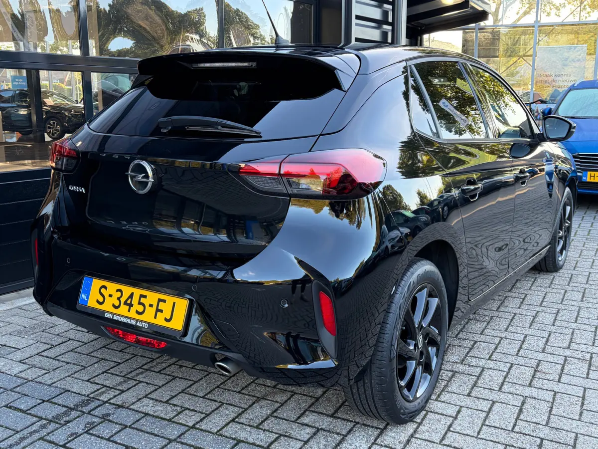 1.2 Turbo 100 PK GS Line | APPLE CARPLAY/ANDROID AUTO| PARKEERSENSOREN ACHTER| LED| SPORTSTOELEN| 16" LM-VELGEN| GETINT GLAS| DAB ONTVANGER| AIRCO|