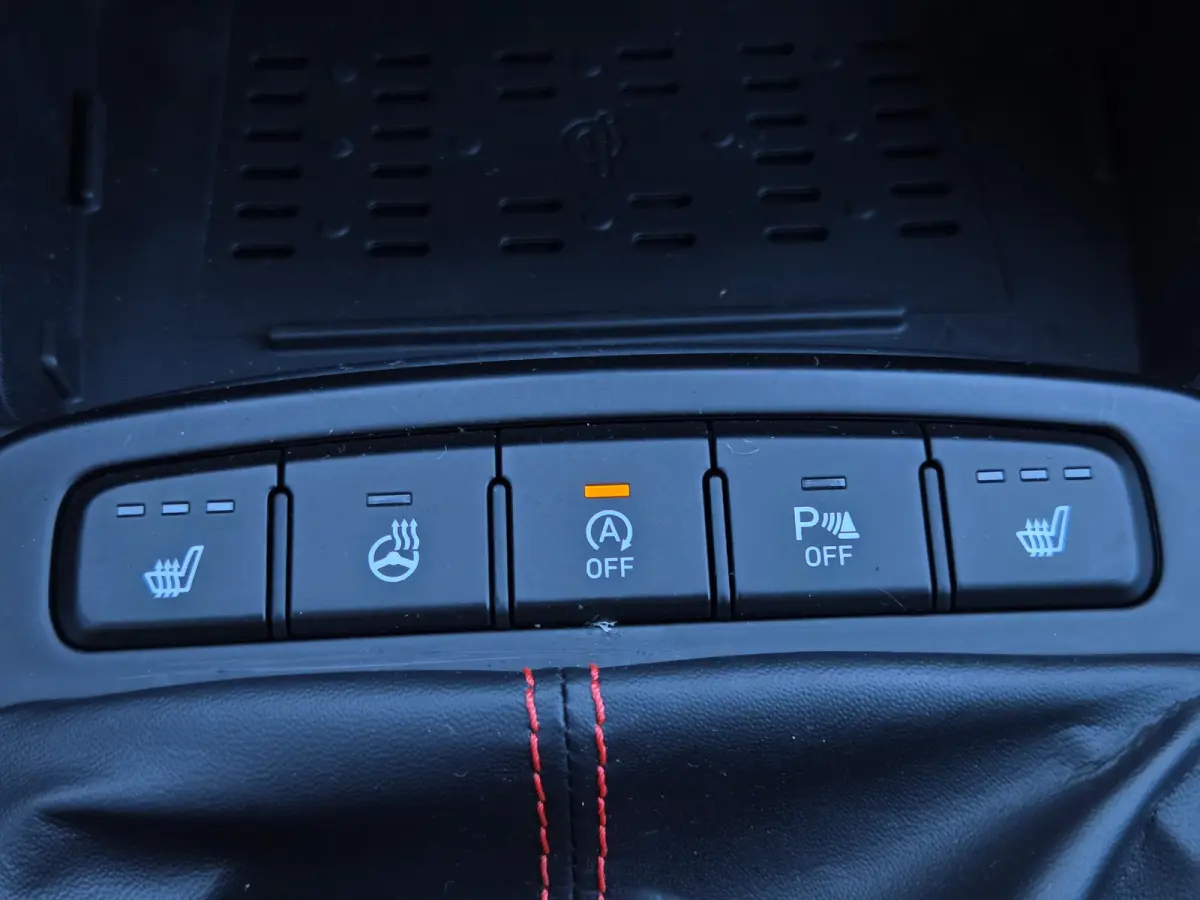 1.0 T-GDI N Line 5-zits / Turbo / Duurste uitvoering Apple Carplay/Android Auto / Achteruitrijcamera / Voorstoelen verwarmd
