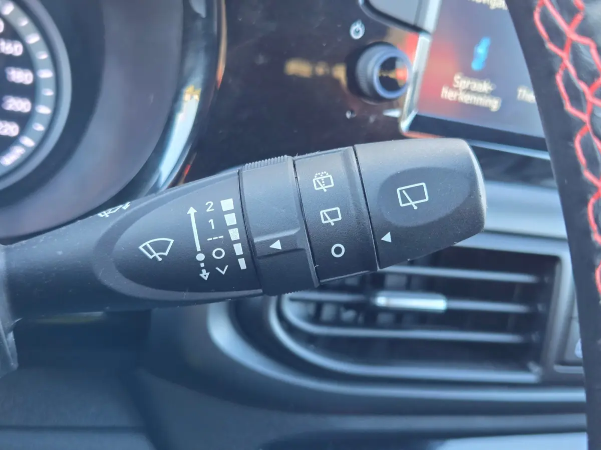 1.0 T-GDI N Line 5-zits / Turbo / Duurste uitvoering Apple Carplay/Android Auto / Achteruitrijcamera / Voorstoelen verwarmd