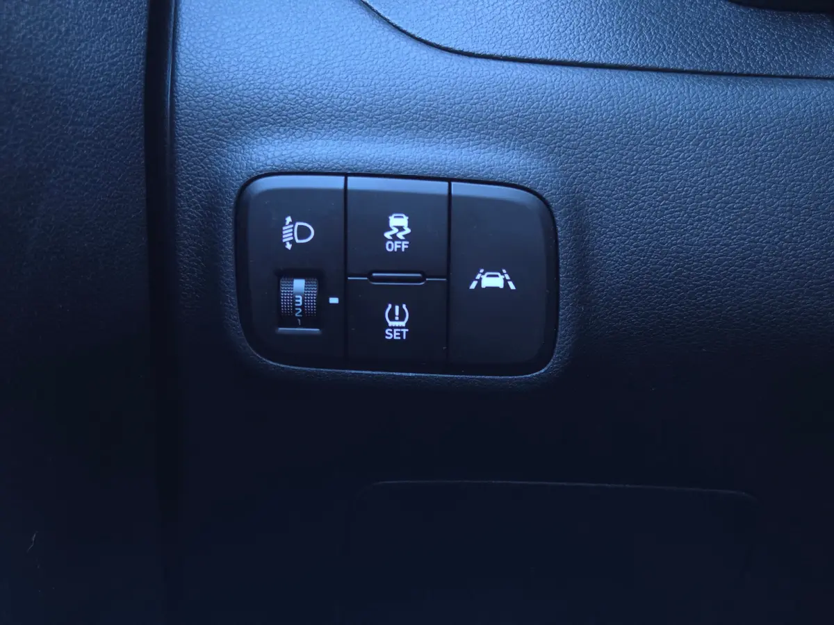 1.0 T-GDI N Line 5-zits / Turbo / Duurste uitvoering Apple Carplay/Android Auto / Achteruitrijcamera / Voorstoelen verwarmd