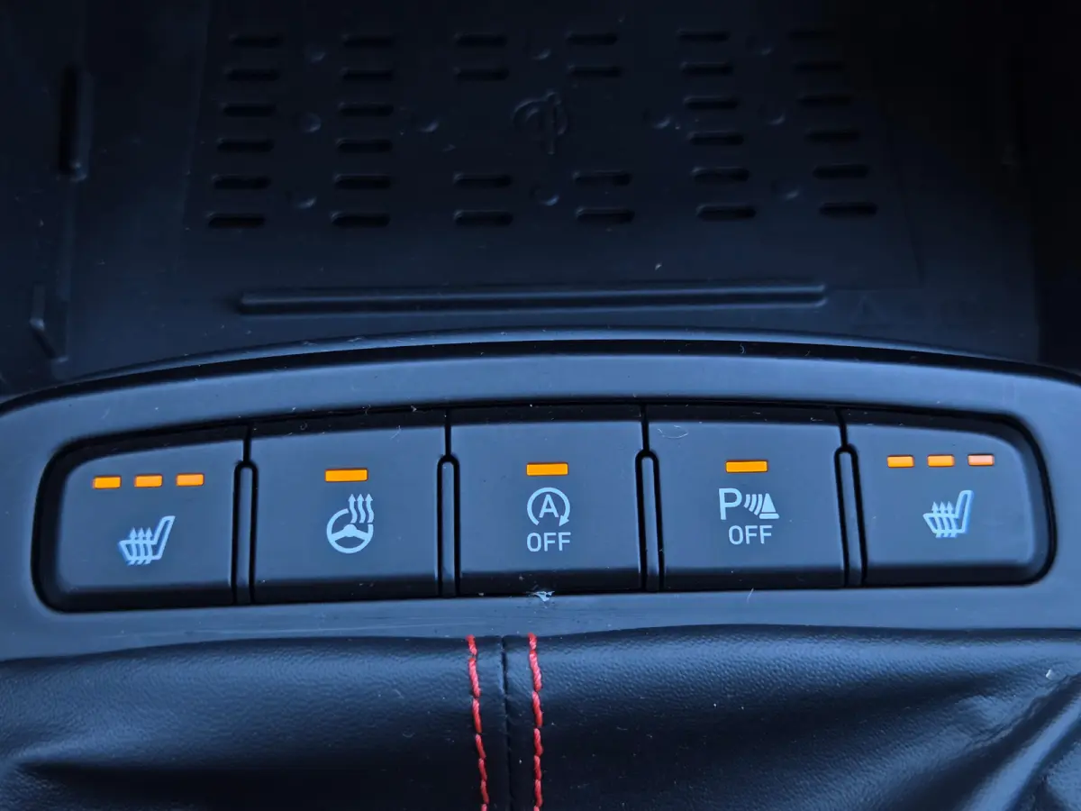 1.0 T-GDI N Line 5-zits / Turbo / Duurste uitvoering Apple Carplay/Android Auto / Achteruitrijcamera / Voorstoelen verwarmd