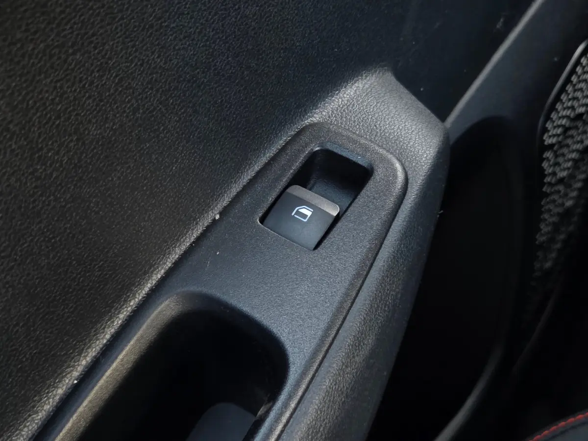 1.0 T-GDI N Line 5-zits / Turbo / Duurste uitvoering Apple Carplay/Android Auto / Achteruitrijcamera / Voorstoelen verwarmd