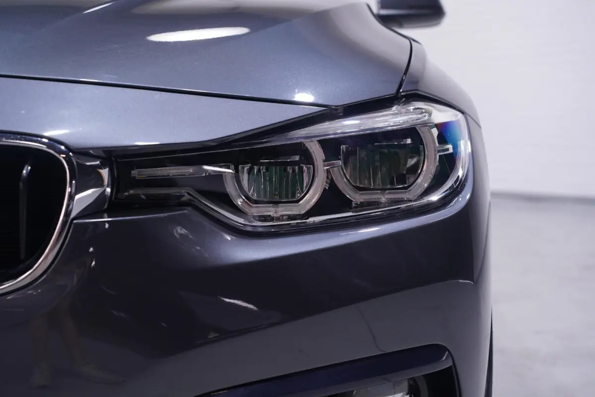 320i Corporate Lease High Executive NAP Leder Clima Sportstoelen
