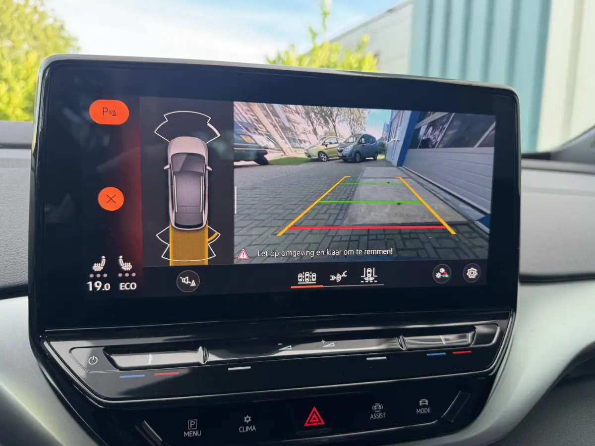 First 77 kWh Soh 91.43% Apple Carplay / LED / Camera / Adaptive / Trekhaak /Org NL Auto!
