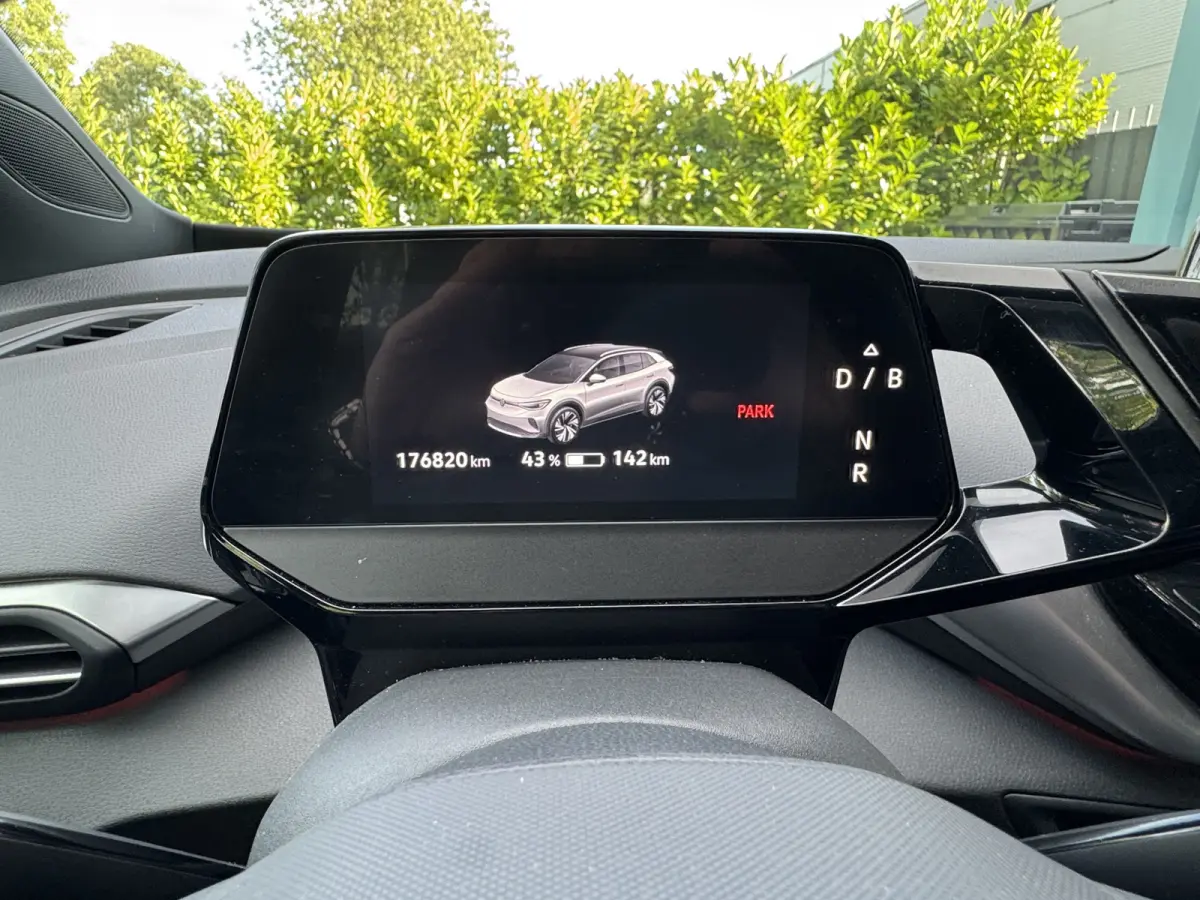 First 77 kWh Soh 91.43% Apple Carplay / LED / Camera / Adaptive / Trekhaak /Org NL Auto!