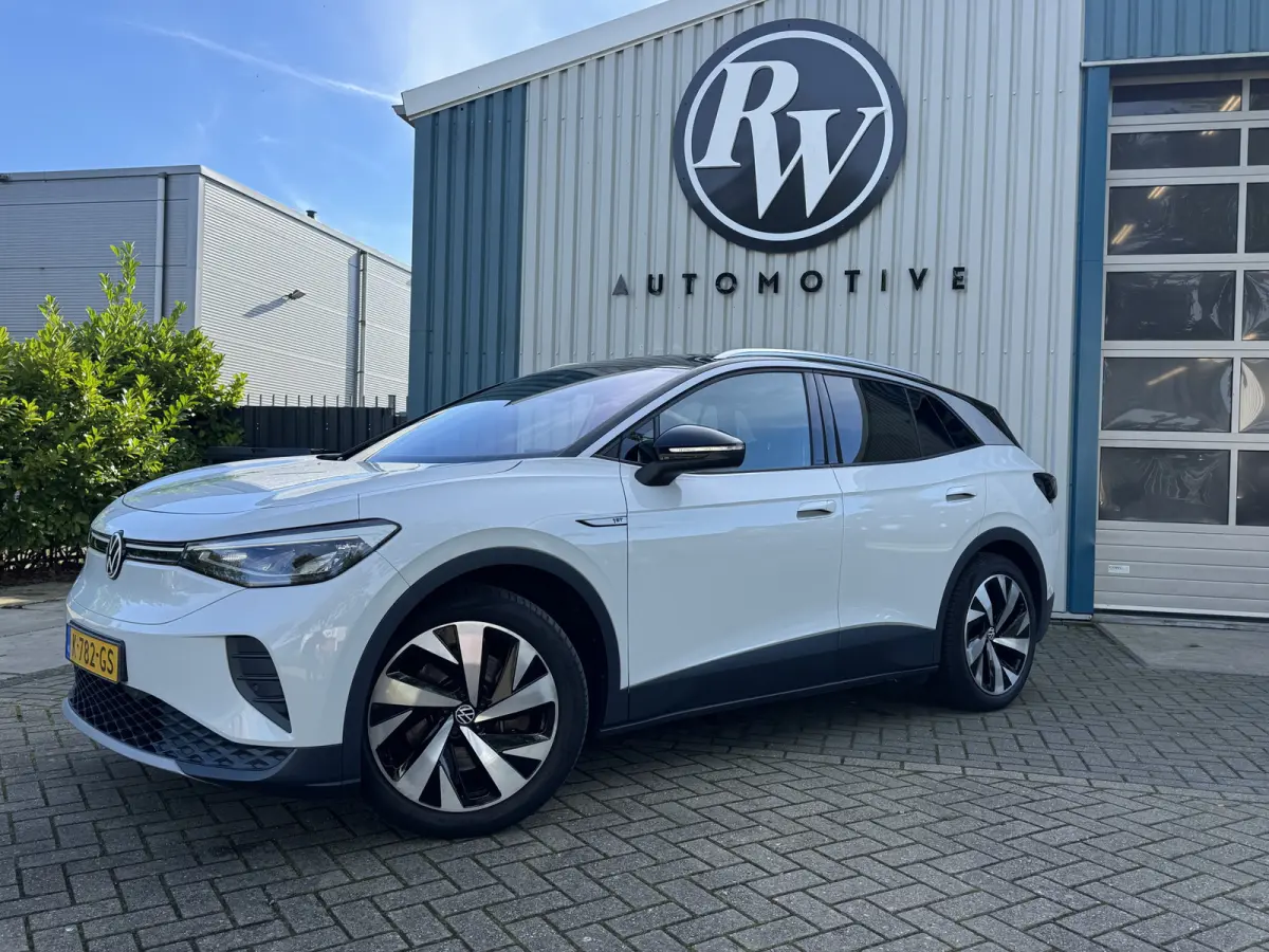 First 77 kWh Soh 91.43% Apple Carplay / LED / Camera / Adaptive / Trekhaak /Org NL Auto!