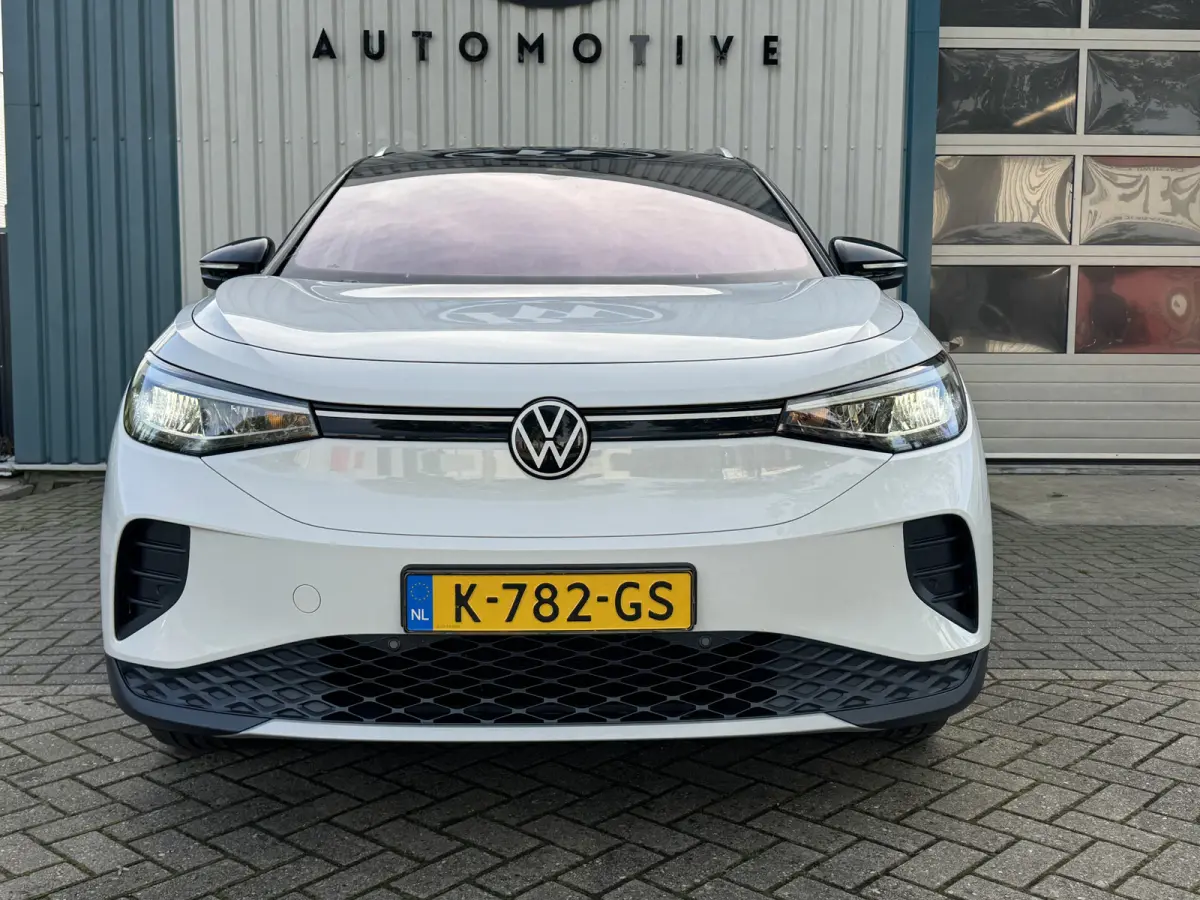 First 77 kWh Soh 91.43% Apple Carplay / LED / Camera / Adaptive / Trekhaak /Org NL Auto!