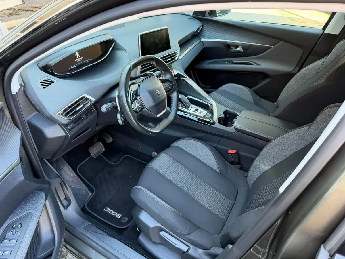 1.2 PureTech Allure 131PK Automaat, Cruise Control, Apple Carplay, Navigatie, Parkeersensoren achter