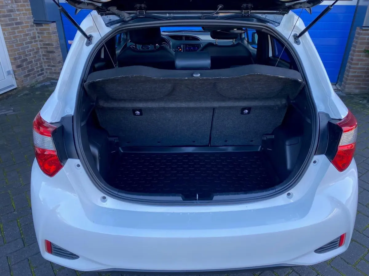 1.5 Hybrid GR-Sport cruise clima