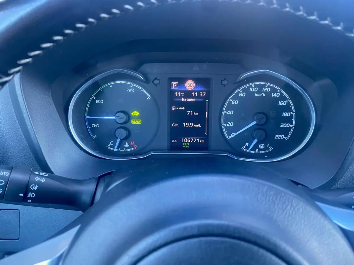 1.5 Hybrid GR-Sport cruise clima