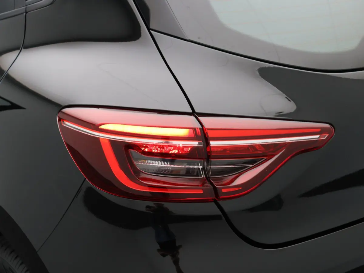 1.0 TCe Zen | Dealeronderhouden | Parkeersensoren achter | Airco | Navigatie | Apple Carplay & Android Auto |