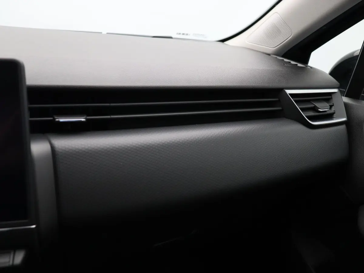 1.0 TCe Zen | Dealeronderhouden | Parkeersensoren achter | Airco | Navigatie | Apple Carplay & Android Auto |